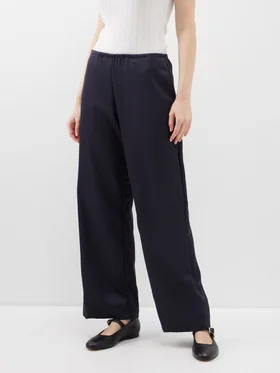 SHOP LESET >