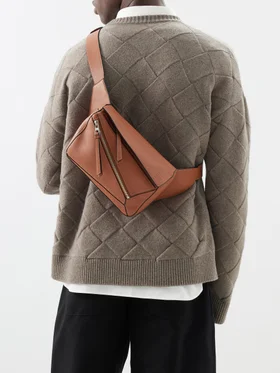 SHOP LOEWE >
